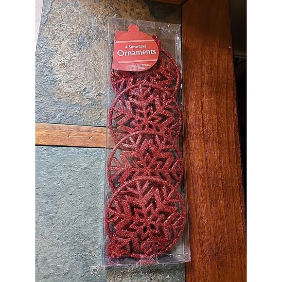 Glitter Round Snowflake Christmas Ornaments LOTS OF GLITTER Set of 4 Red - Picture 1 of 4